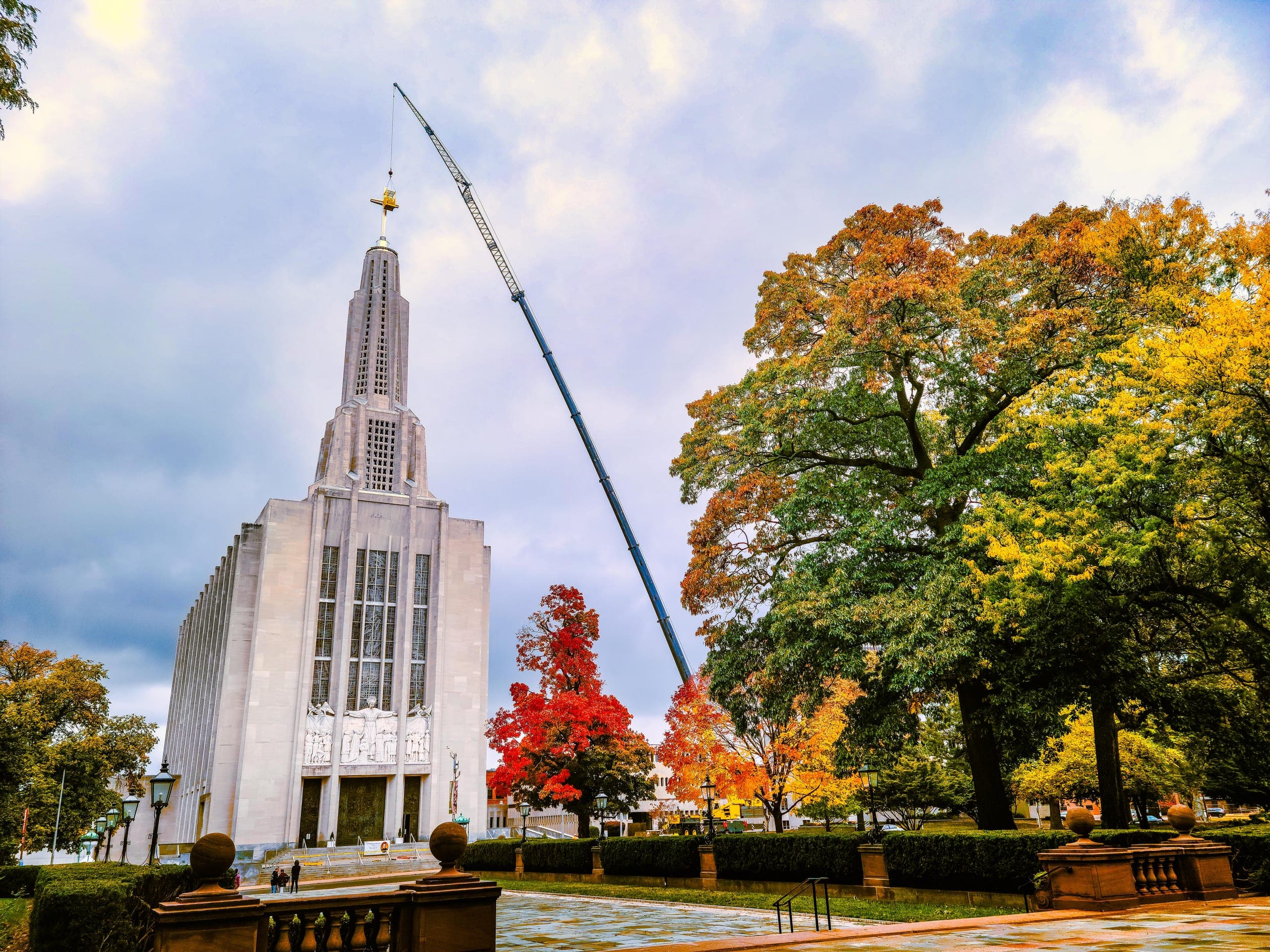 275 Ton Crane at St. Joseph's Cathedral
