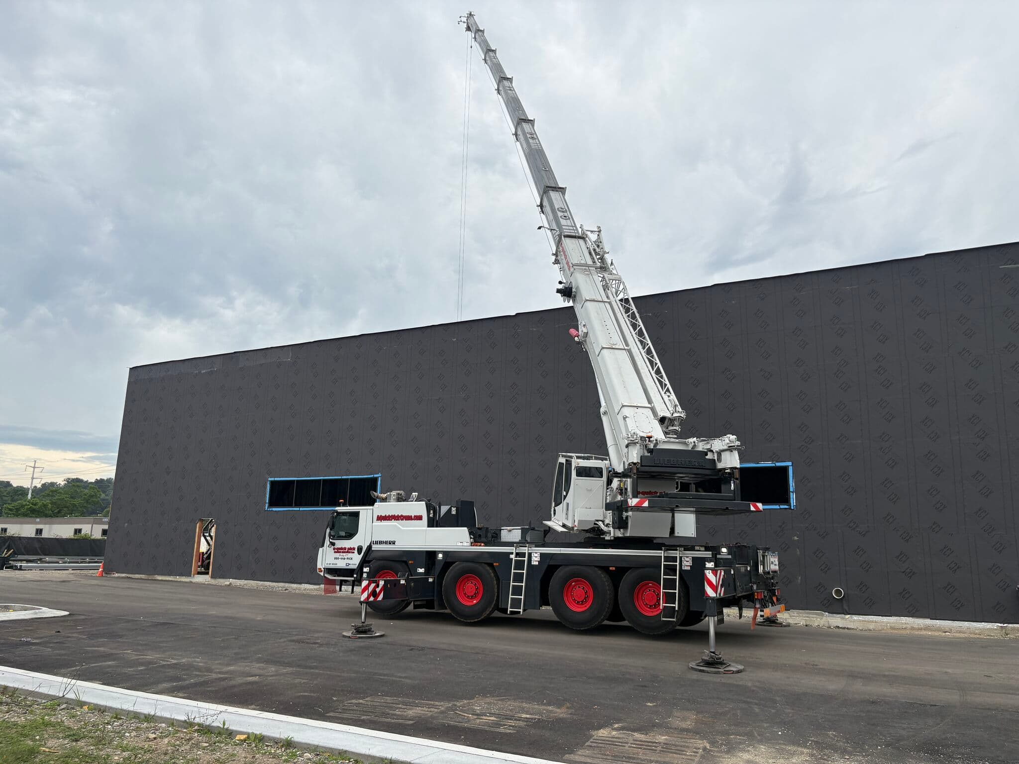 100 t Liebherr LTM 1090-4.2