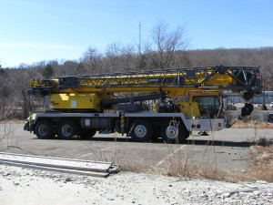 TMS900e 90 Ton Truck Crane